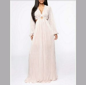 New! Pleated Maxi dress in Taupe